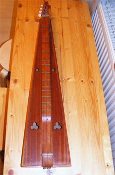 Dreieckiger Dulcimer von Camac, siebziger Jahre